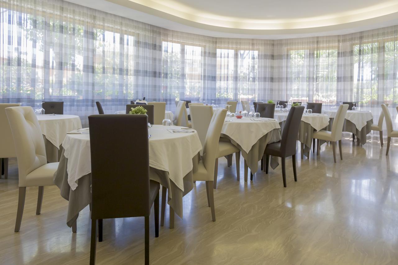 נומאנה Hotel Kon Tiki מראה חיצוני תמונה